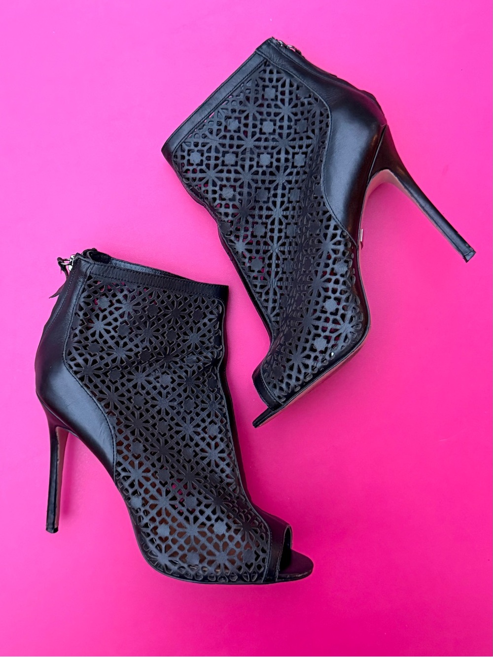 Badgley Mischka July Black Leather Laser Cut Peep Toe Ankle Stiletto Booties 8